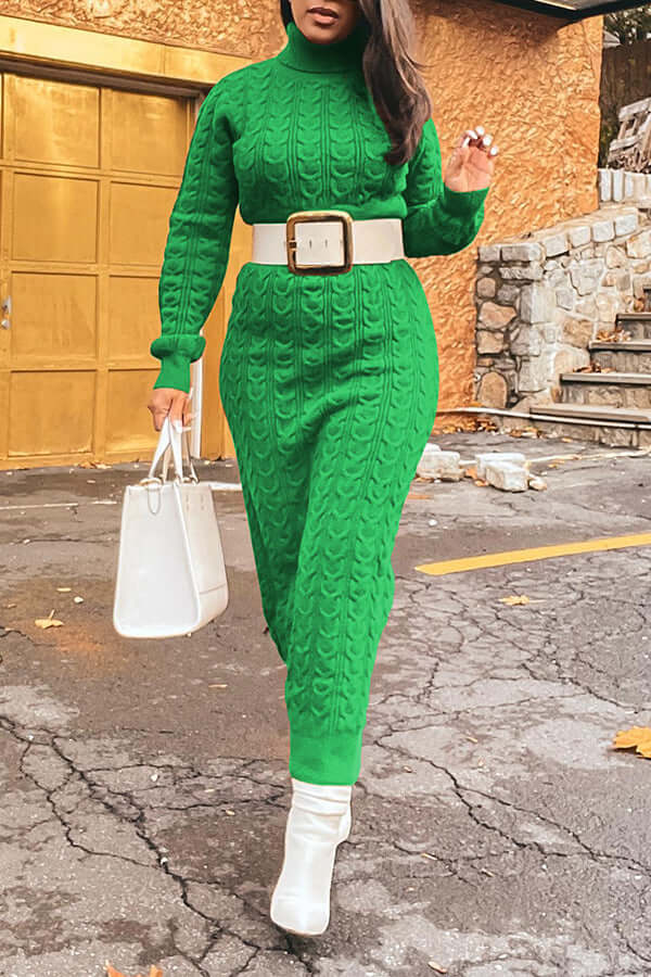 Maxi-robe élégante à col haut